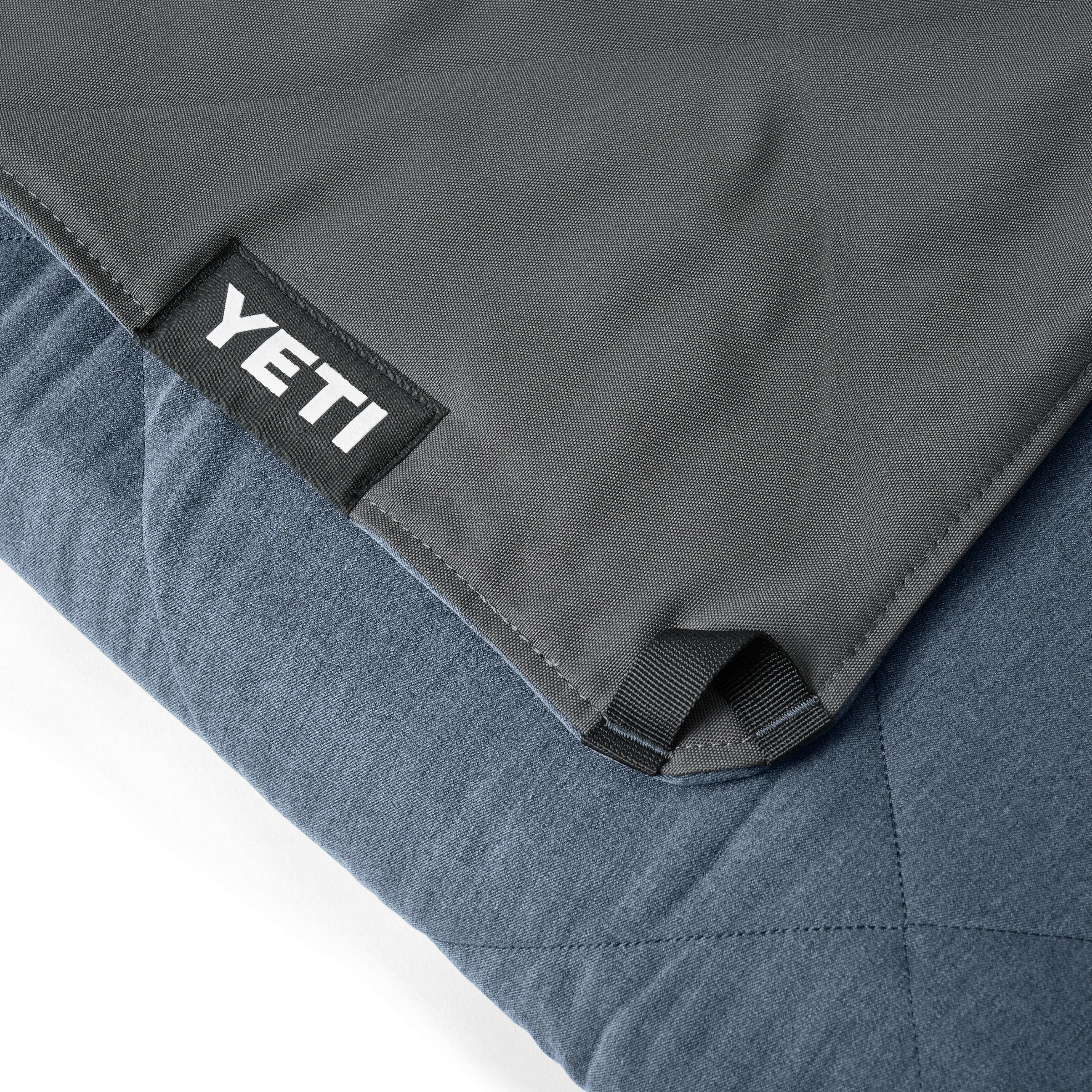 Yeti Lowlands Blanket - Navy